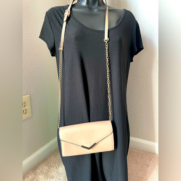 Urban expressions tan cross body bag hester envelope gold hardware vegan - Picture 1 of 6
